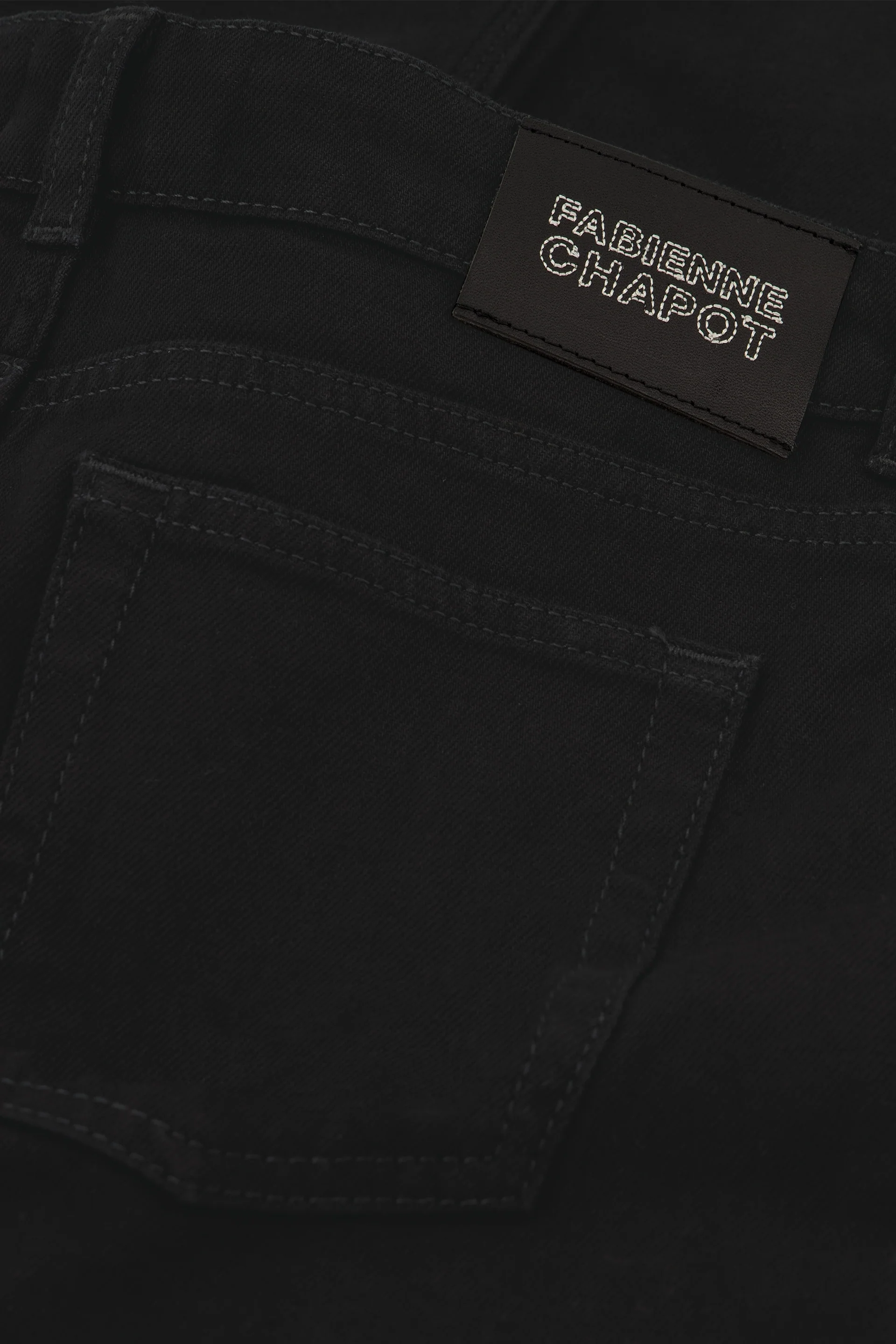 Blake Loose Tapered Jeans | Black - Image 4