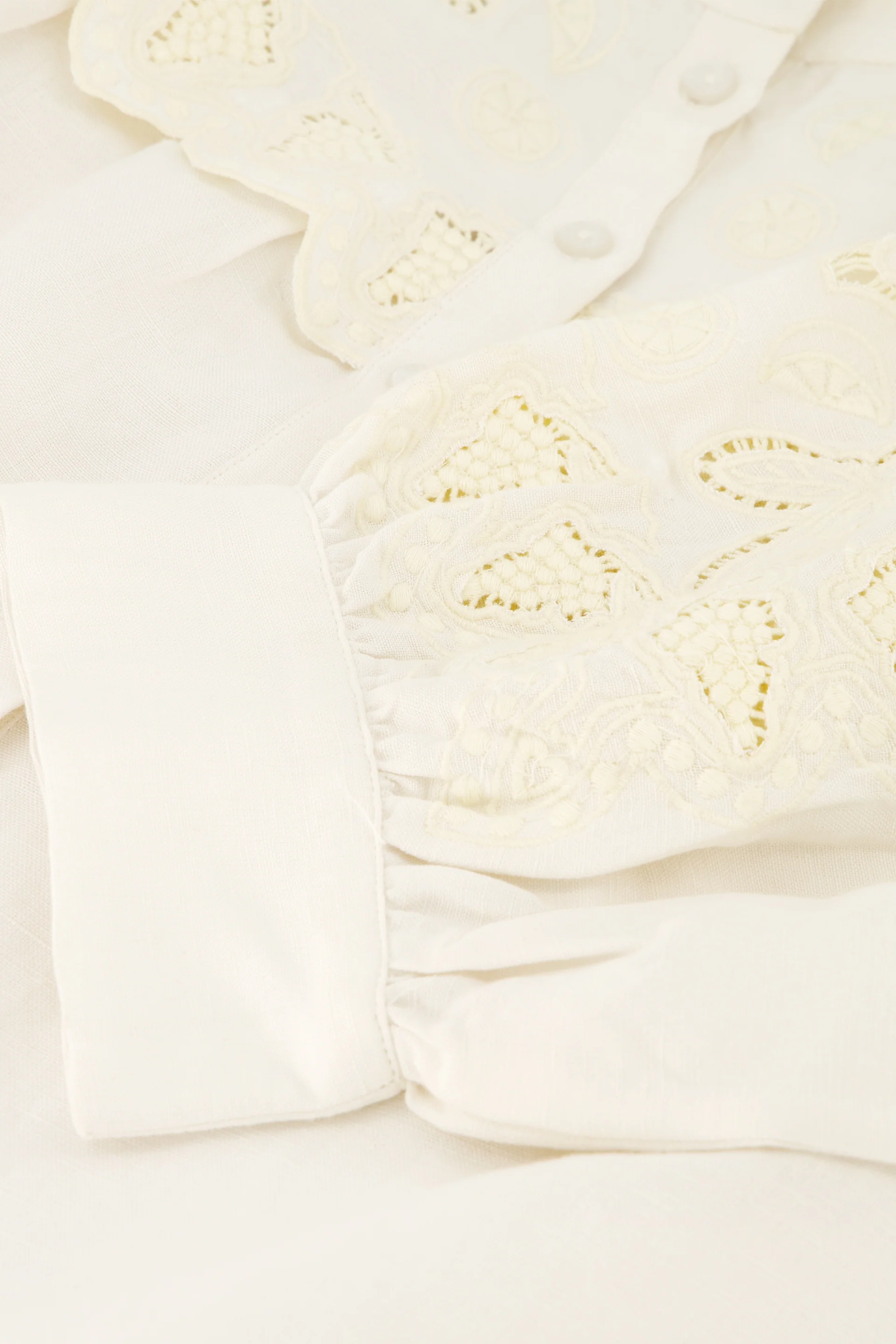 Dea Blouse | Cosy White - Image 6