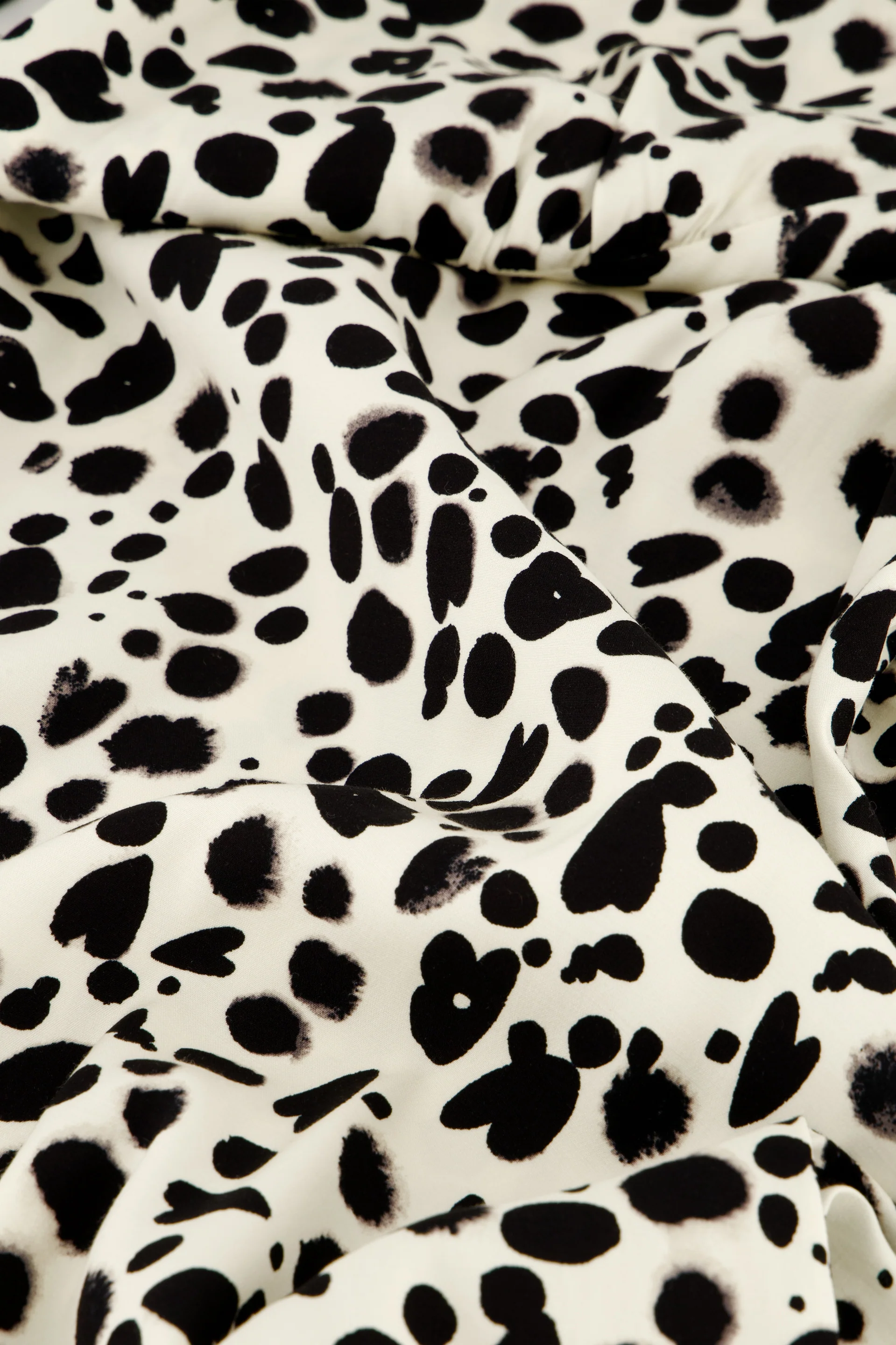 Doris Dress | Cosy White/Black - Image 5