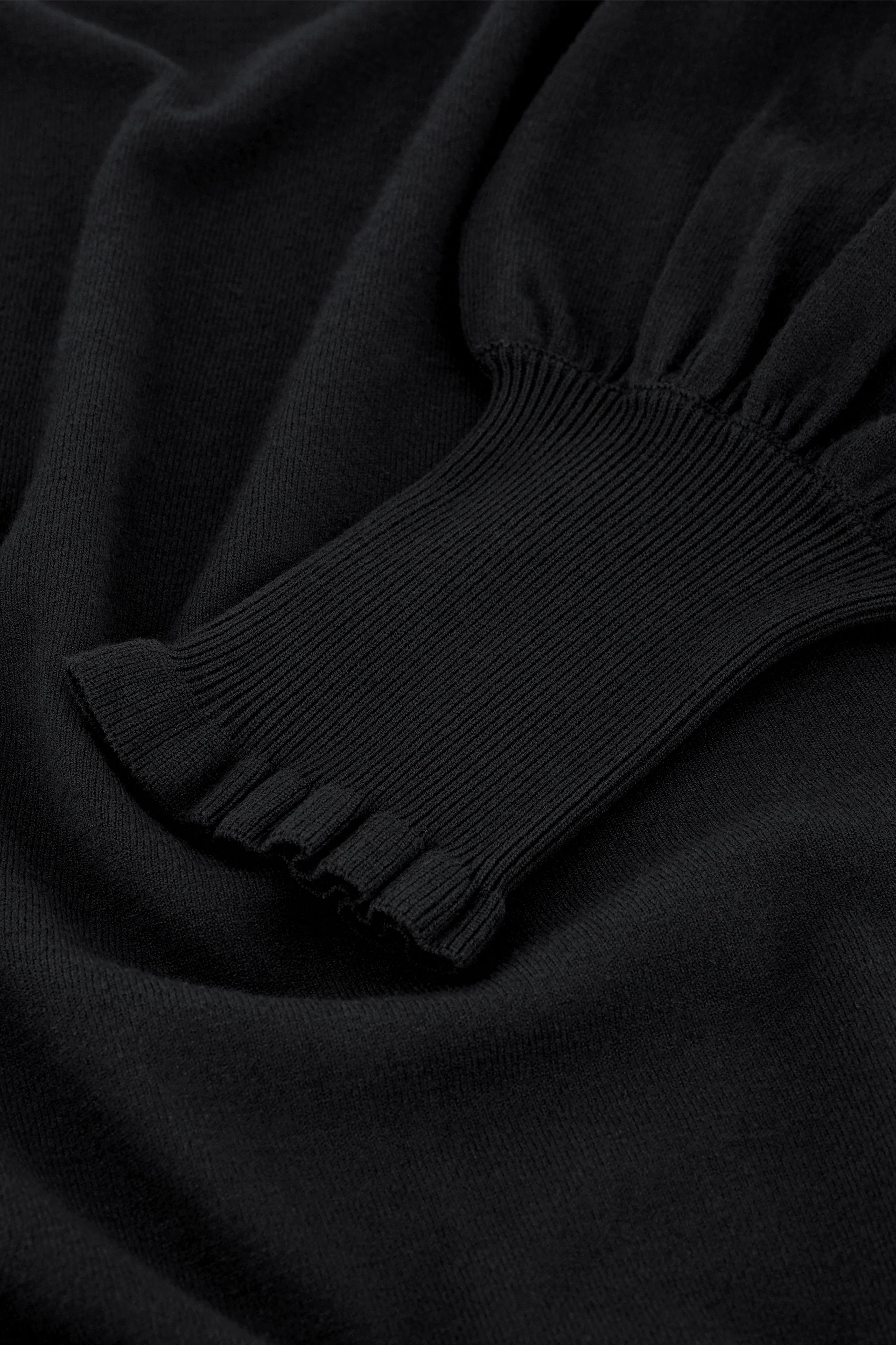 Molly Balloon Pullover | Black - Image 5